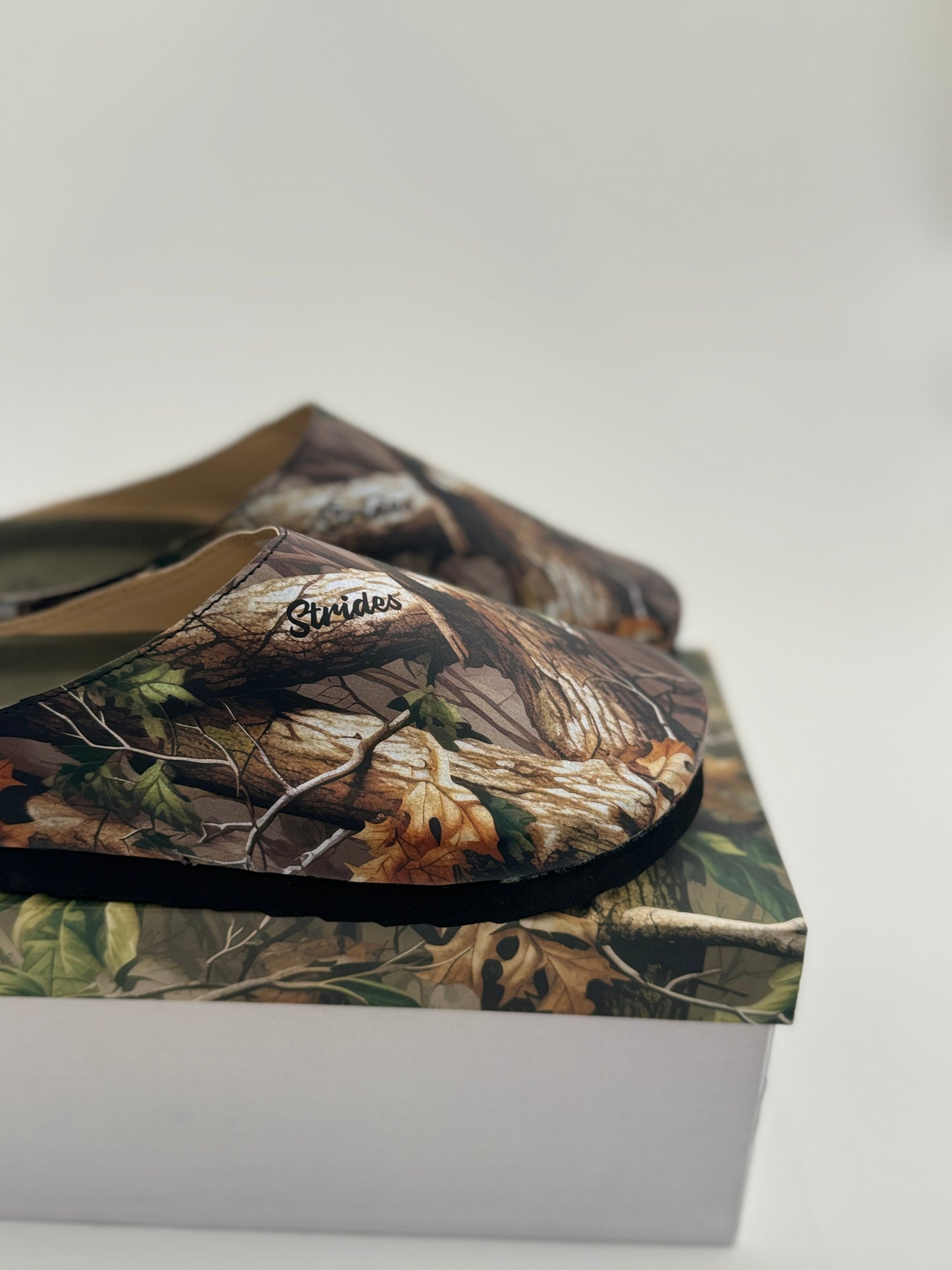 Strides "Realtree" Premium Clogs