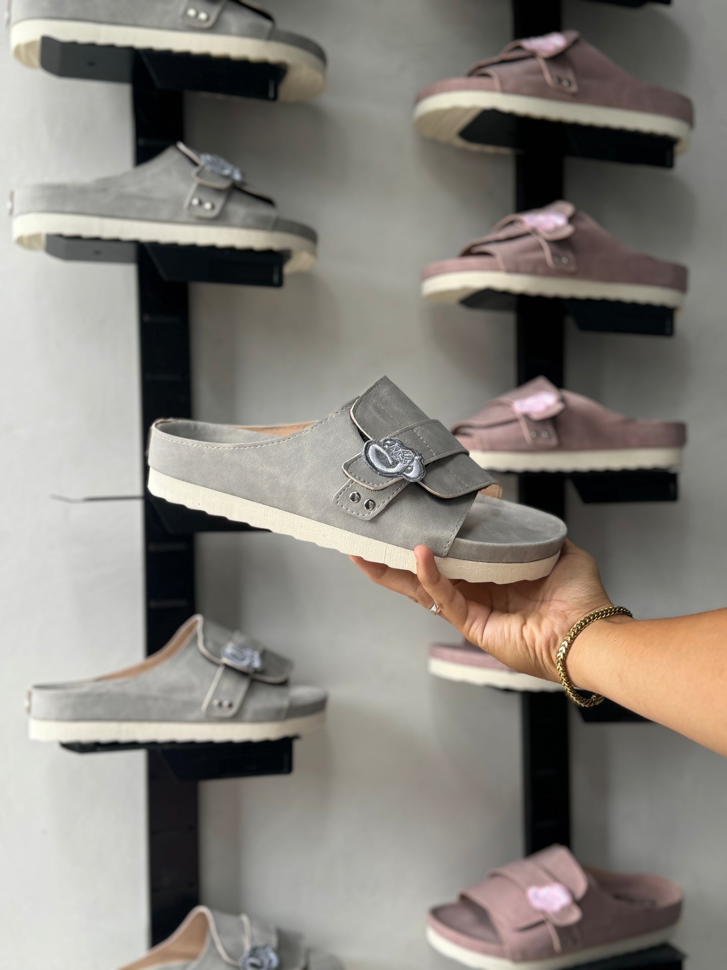 Strides “Ash” Premium Slides