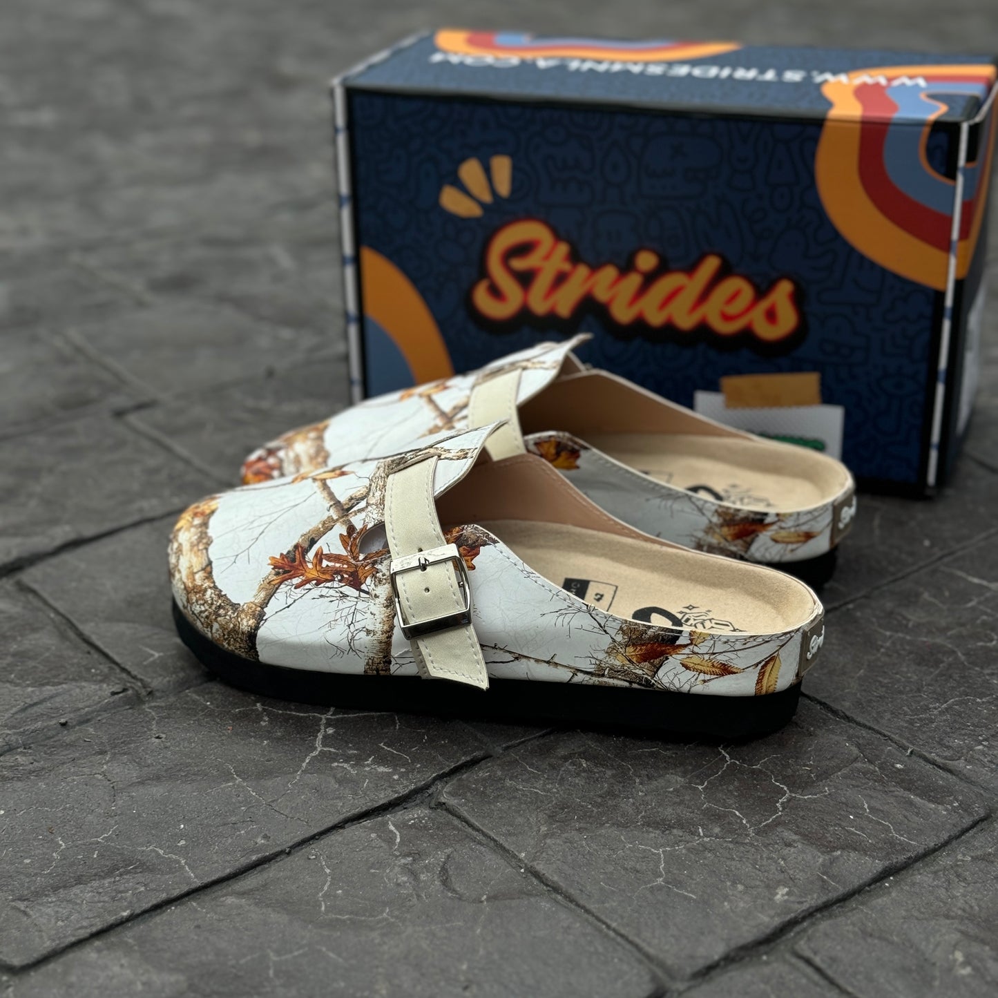 Strides "Realtree V2" Premium Clogs