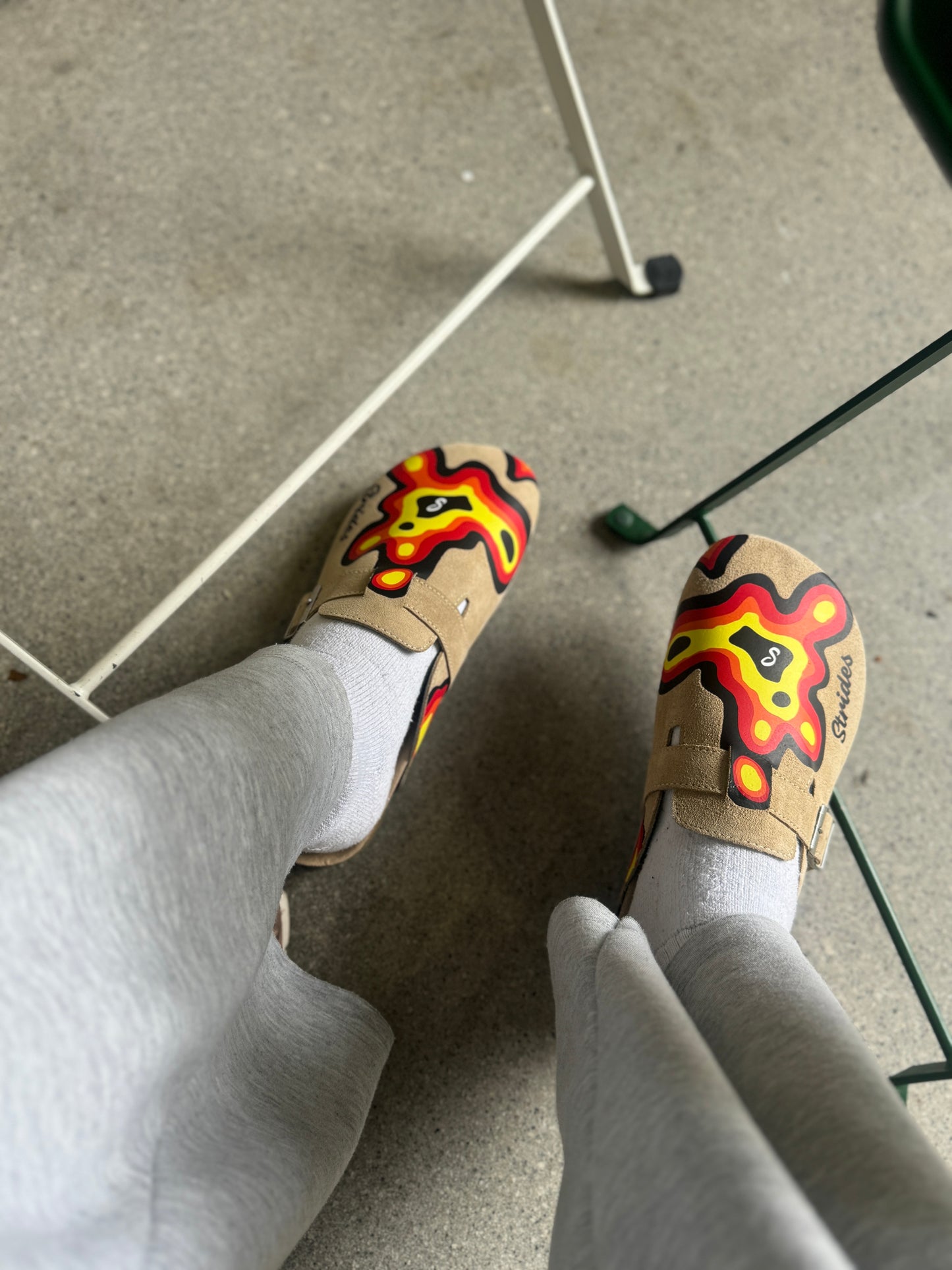 Strides "Lava" Premium Clogs in Beige