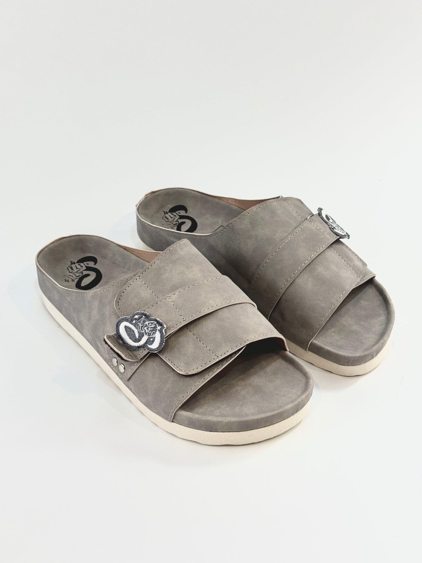 Strides “Ash” Premium Slides