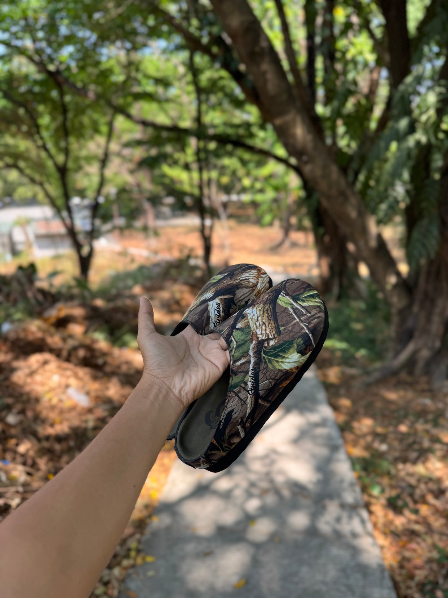 Strides "Realtree" Premium Clogs