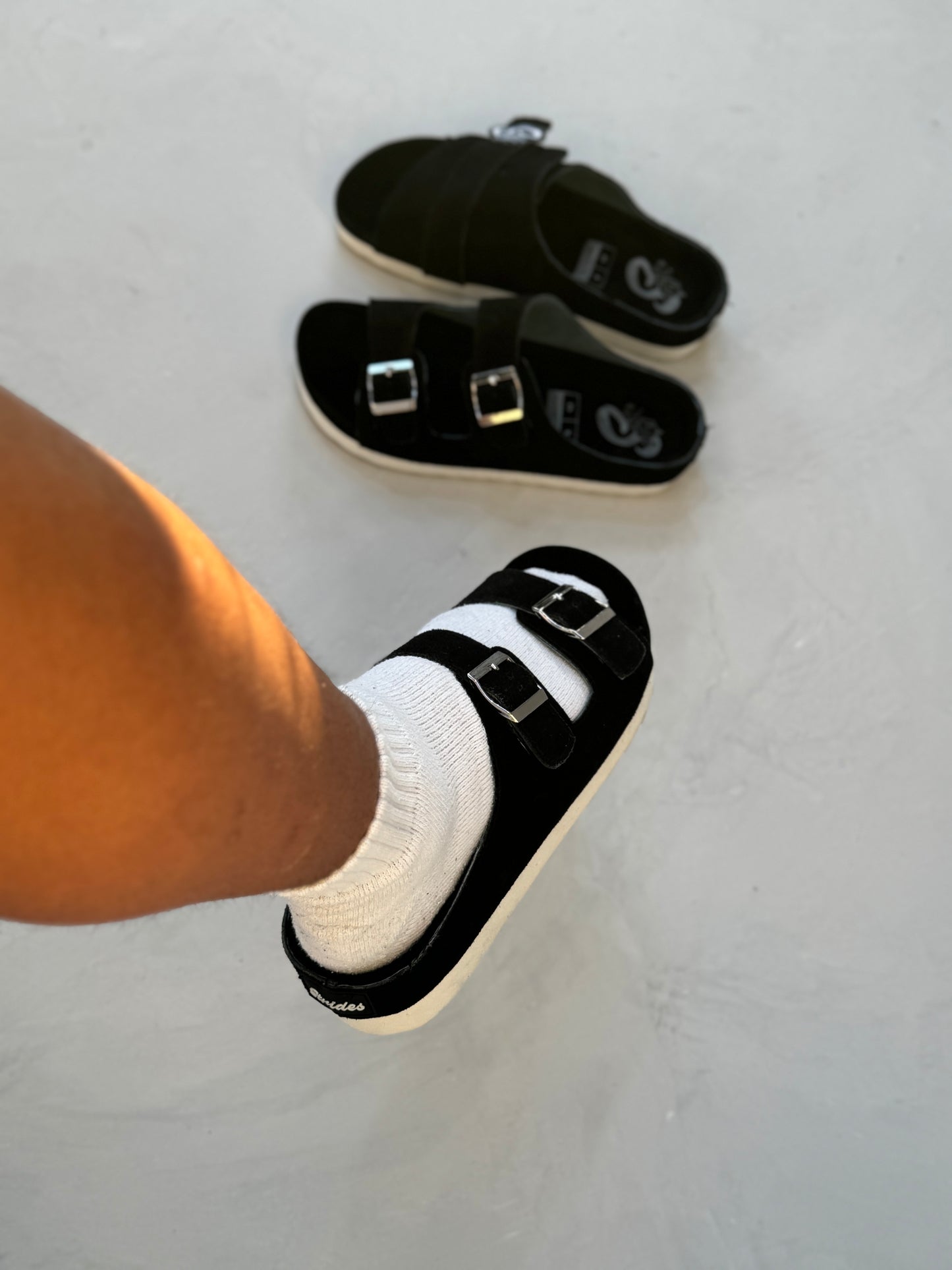 Strides “Eclipse” 2 Strap Premium Slides