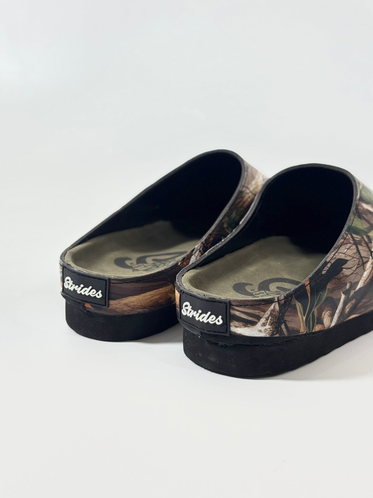 Strides "Realtree" Premium Clogs