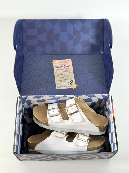 Strides “Milk” 2 Strap Slides