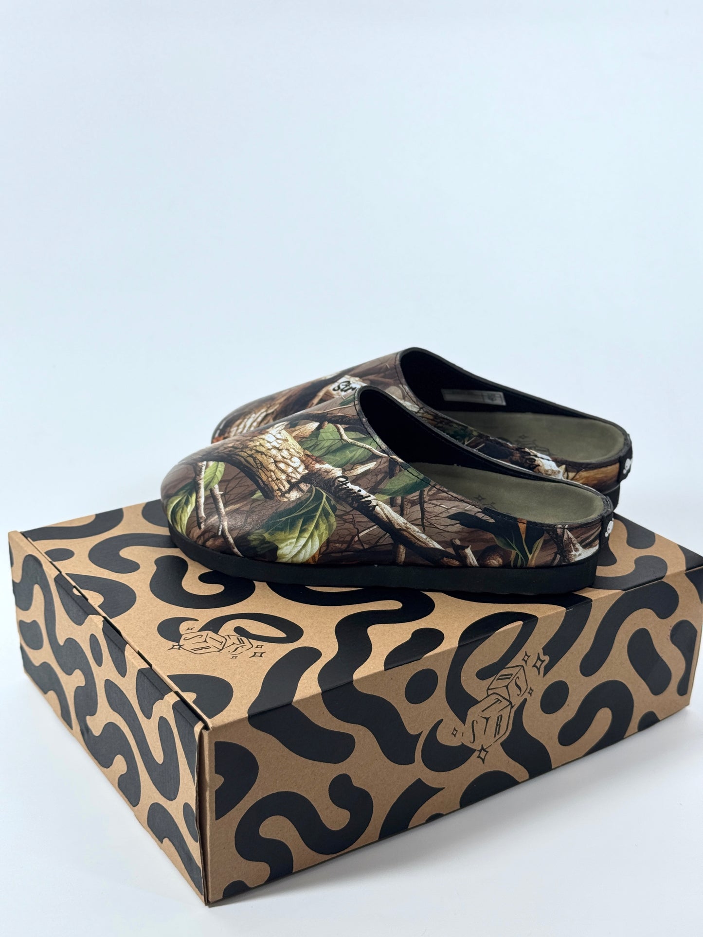 Strides "Realtree" Premium Clogs
