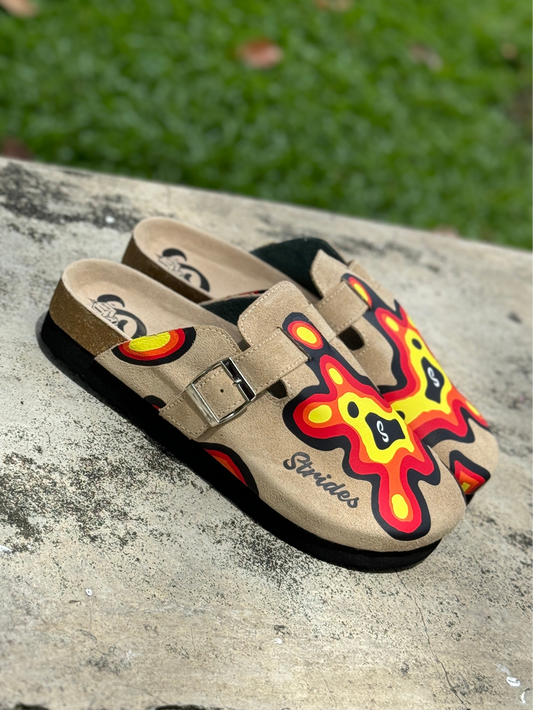 Strides "Lava" Premium Clogs in Beige