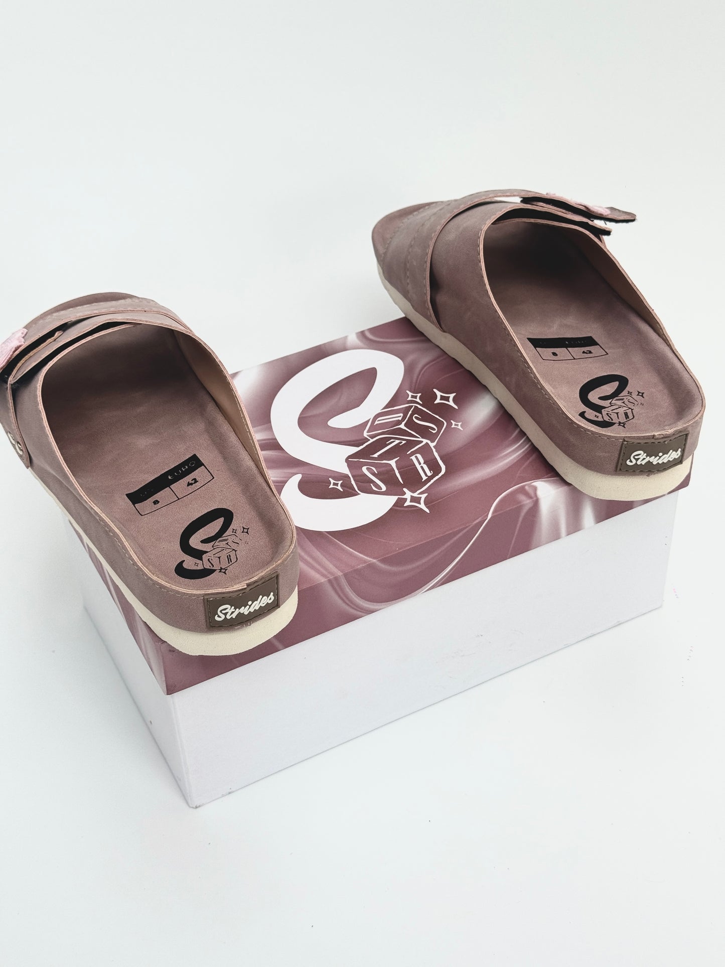 Strides “Kate” Premium Slides
