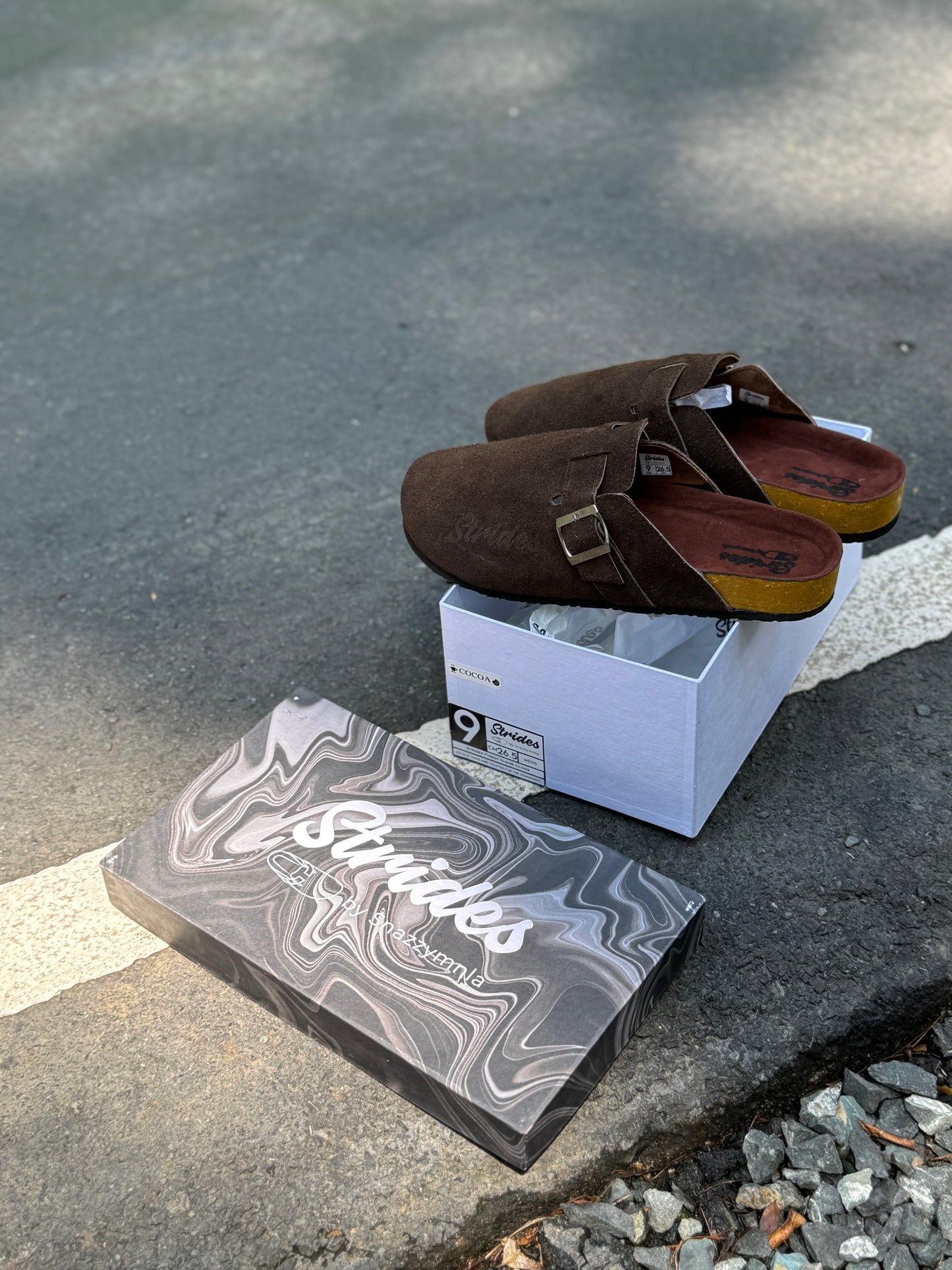 Strides "Cocoa" Leather Clogs