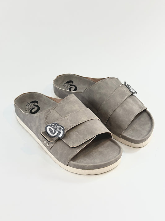 Strides “Ash” Premium Slides