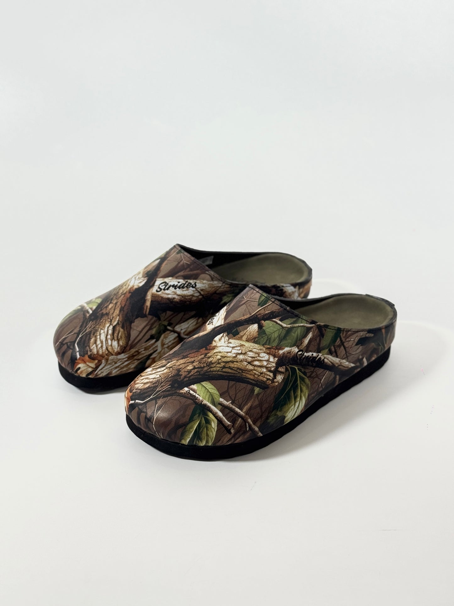 Strides "Realtree" Premium Clogs