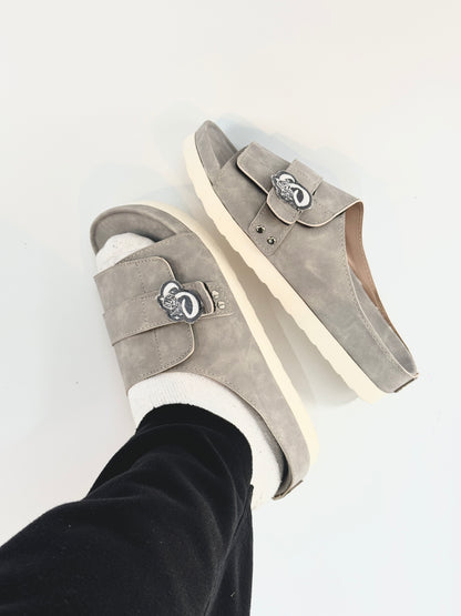 Strides “Ash” Premium Slides
