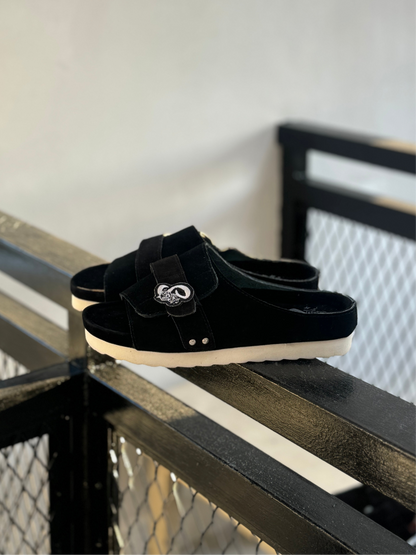 Strides “Midnight” Premium Slides