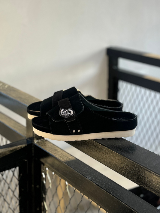 Strides “Midnight” Premium Slides